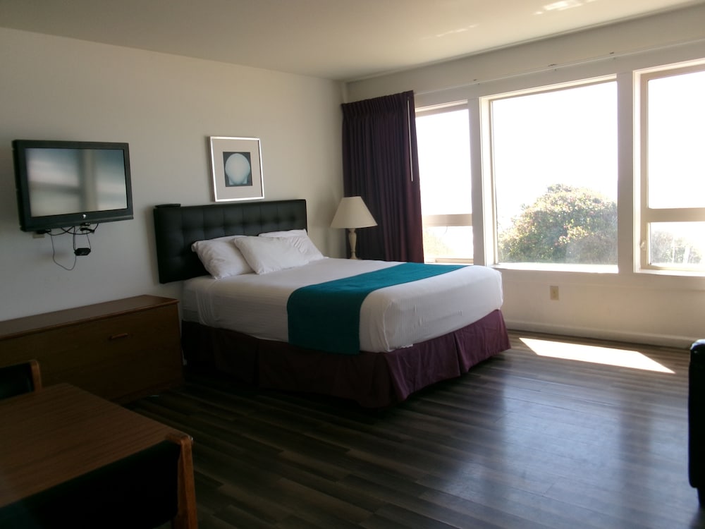 Ocean View 1 Bedroom Suite (Stairs/Pets) photo 1
