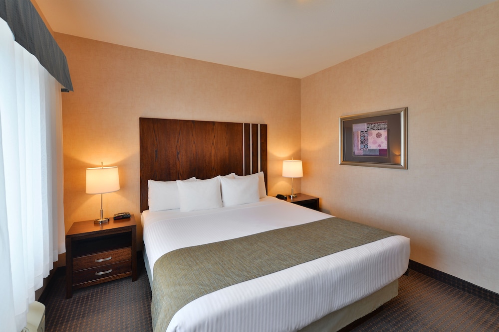 Suite, Multiple Beds, Non Smoking, Kitchenette (with Sofabed) photo 2