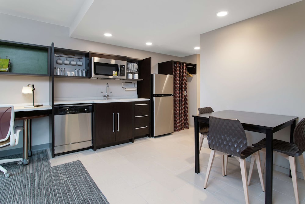 Suite, 1 Bedroom, Non Smoking photo 2