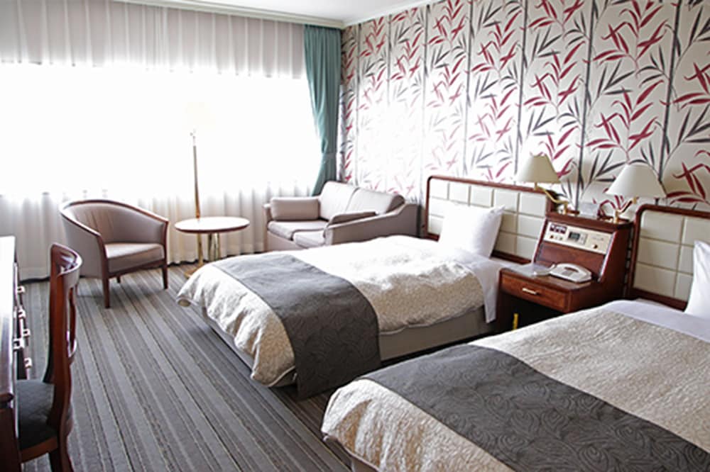 Twin Room, Multiple Beds - Photo 2