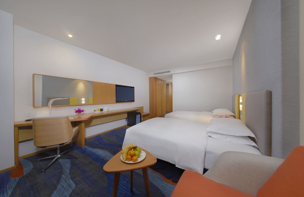 Standard Room, 2 Twin Beds (High Floor) photo 2