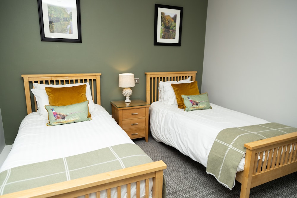 Twin Room, Ensuite photo 2