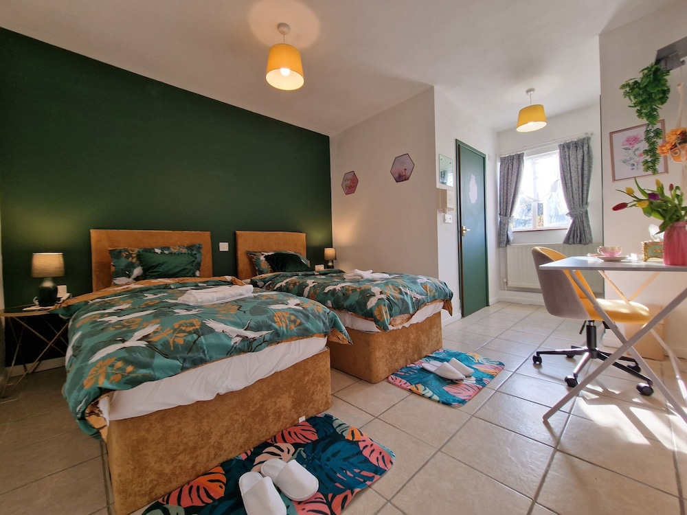 Twin Room, Ensuite, Garden View photo 3