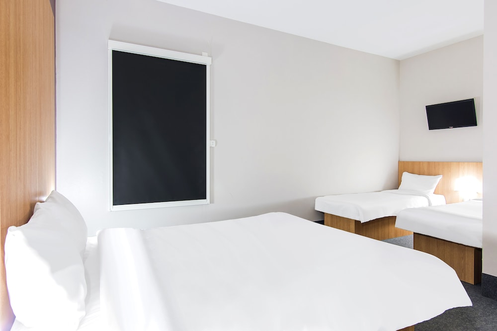Quadruple Room, Accessible, Non Smoking
