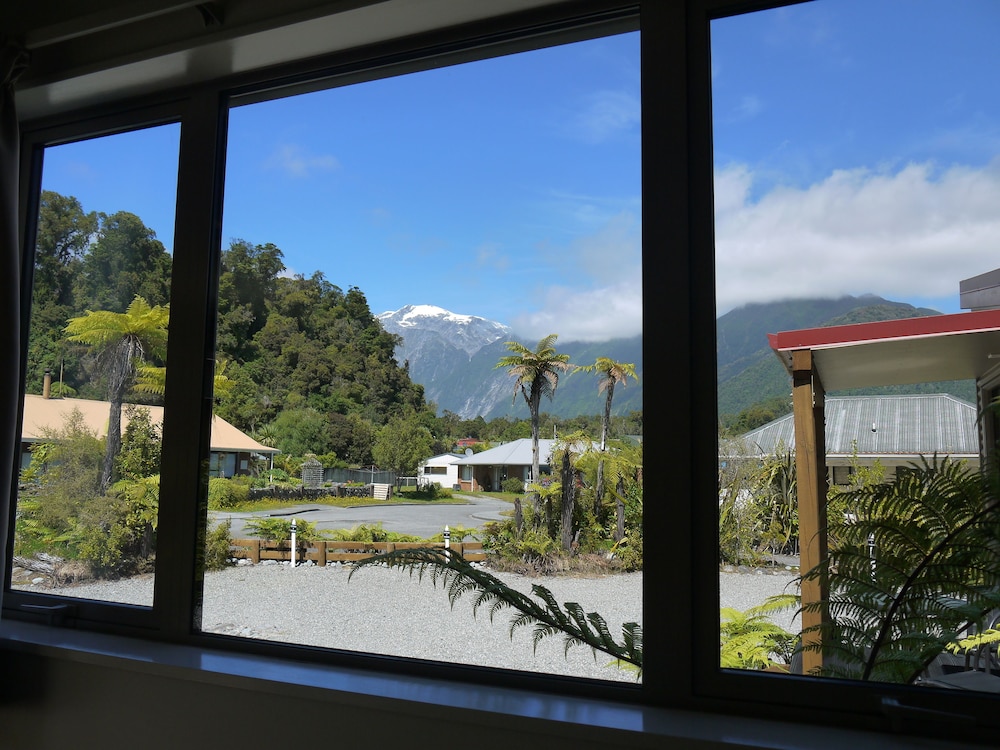 Studio Cottage, Mountain View - Photo 14