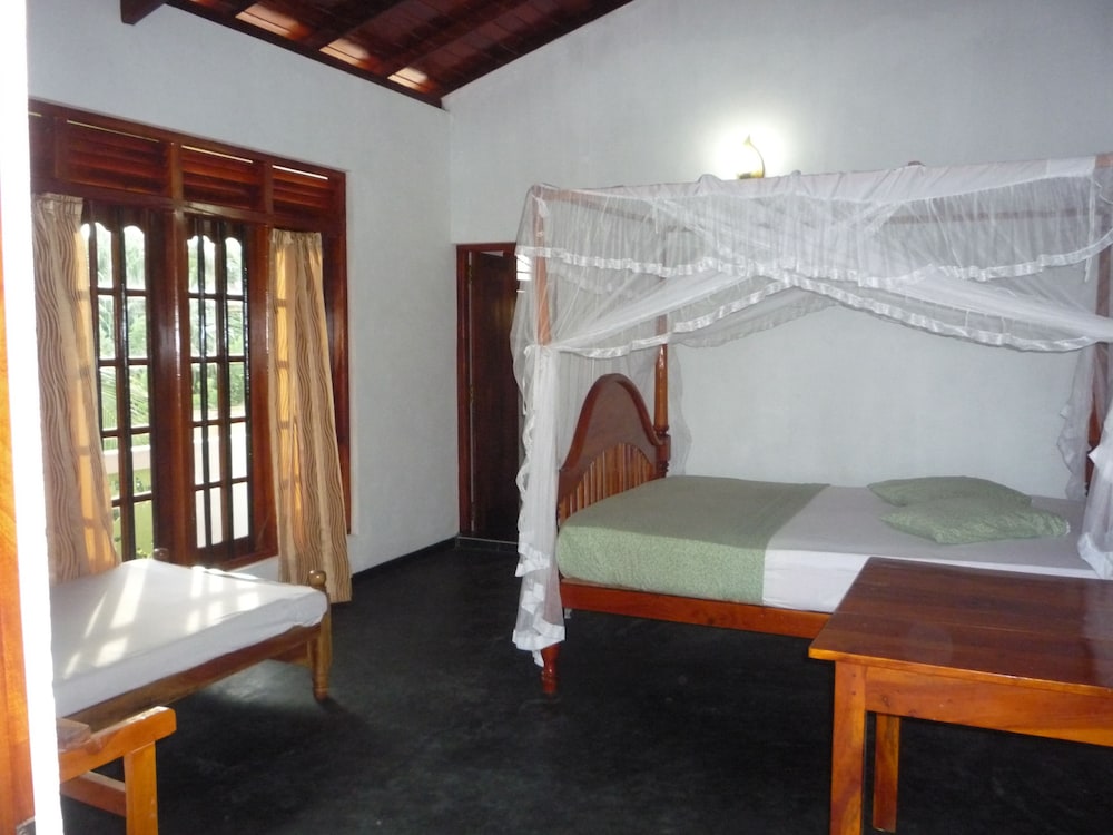 Romantic Bungalow, 1 Bedroom, Lagoon View photo 3