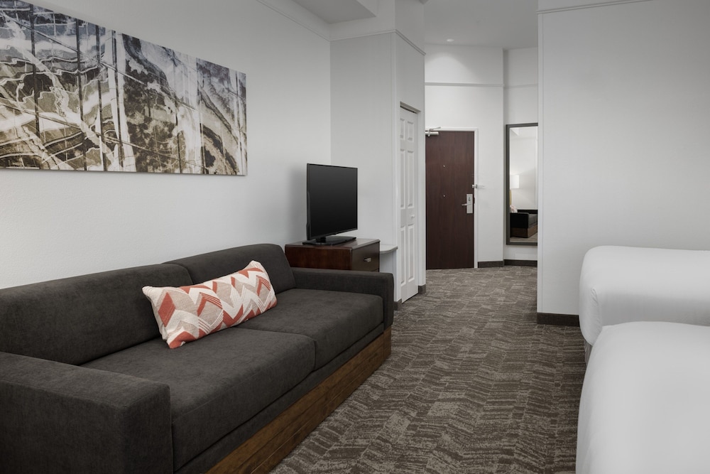 Suite, Multiple Beds - Photo 5