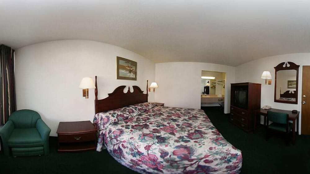 Standard Room, 1 King Bed - Photo 3