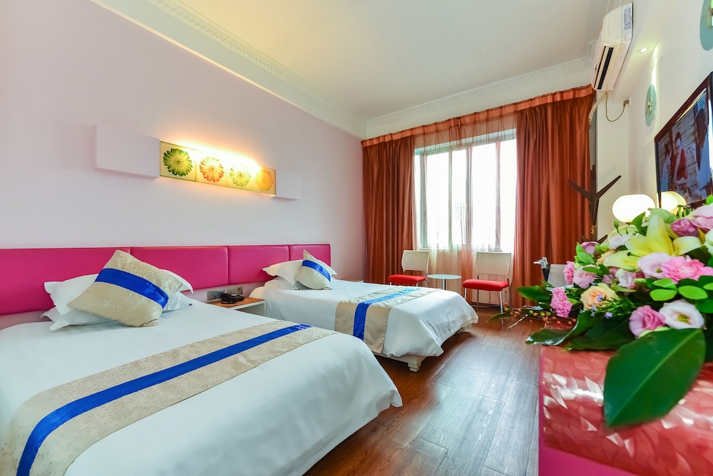 Standard Room photo 1