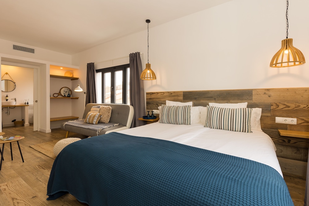Superior Double Room - Photo 1