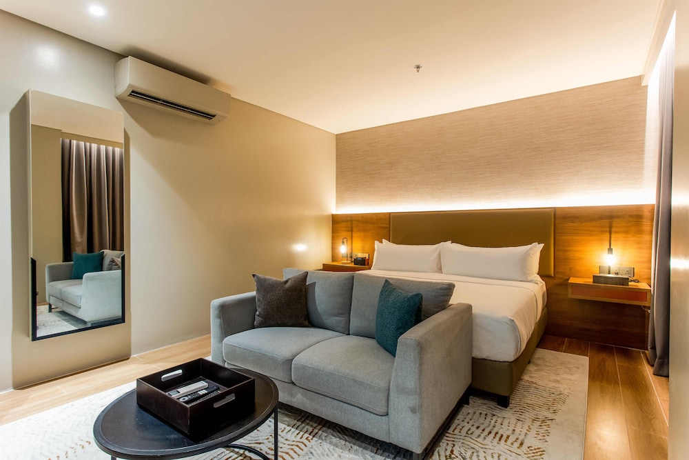 Deluxe Room King - Photo 7