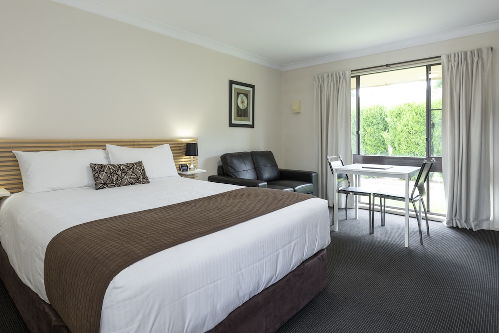 Classic Room, 1 Queen Bed, Ground Floor photo 1