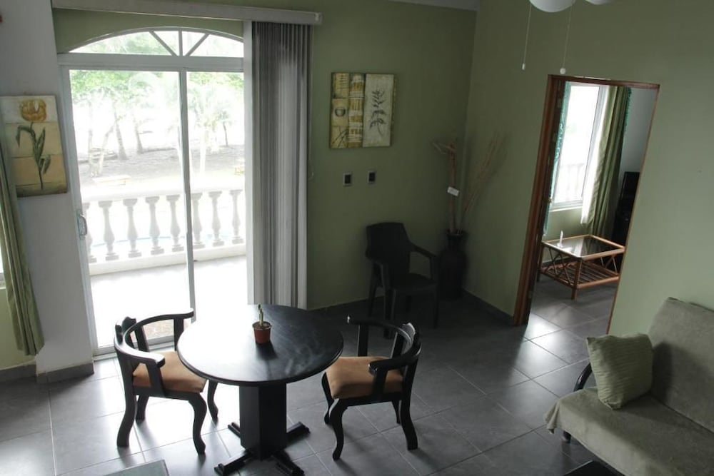 Studio Suite photo 2