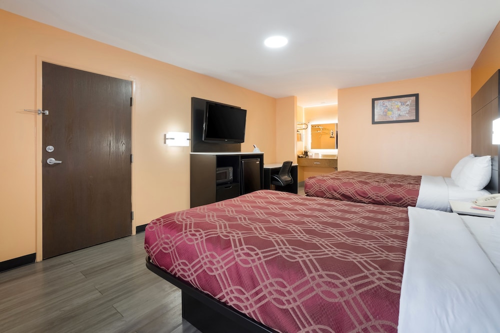 Basic Double Room, Non Smoking photo 2