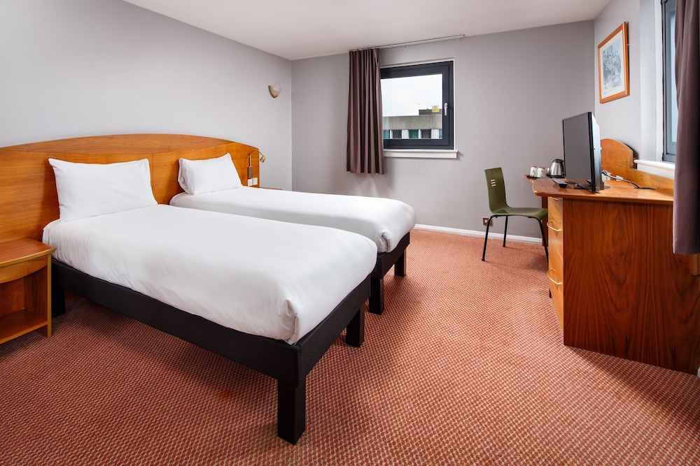 Twin Room, 2 Twin Beds - Photo 8