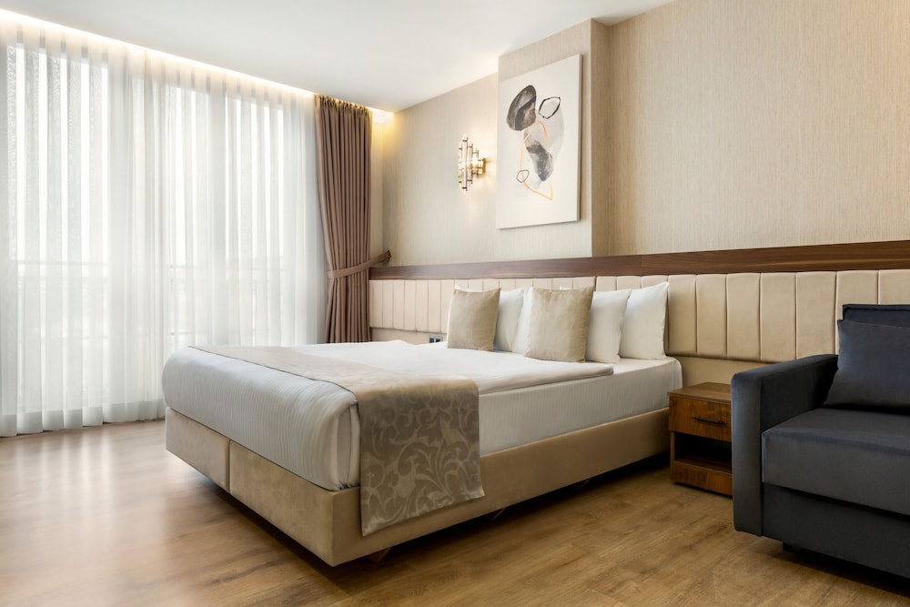 Deluxe Room - Photo 3