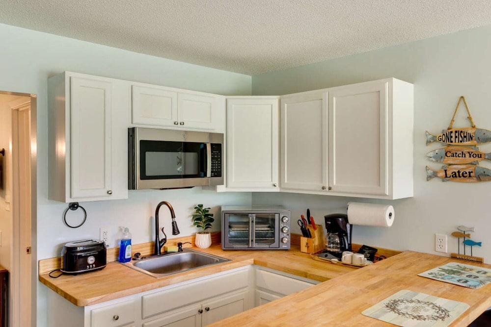 Panoramic Single Room, Non Smoking, Lake View photo 3