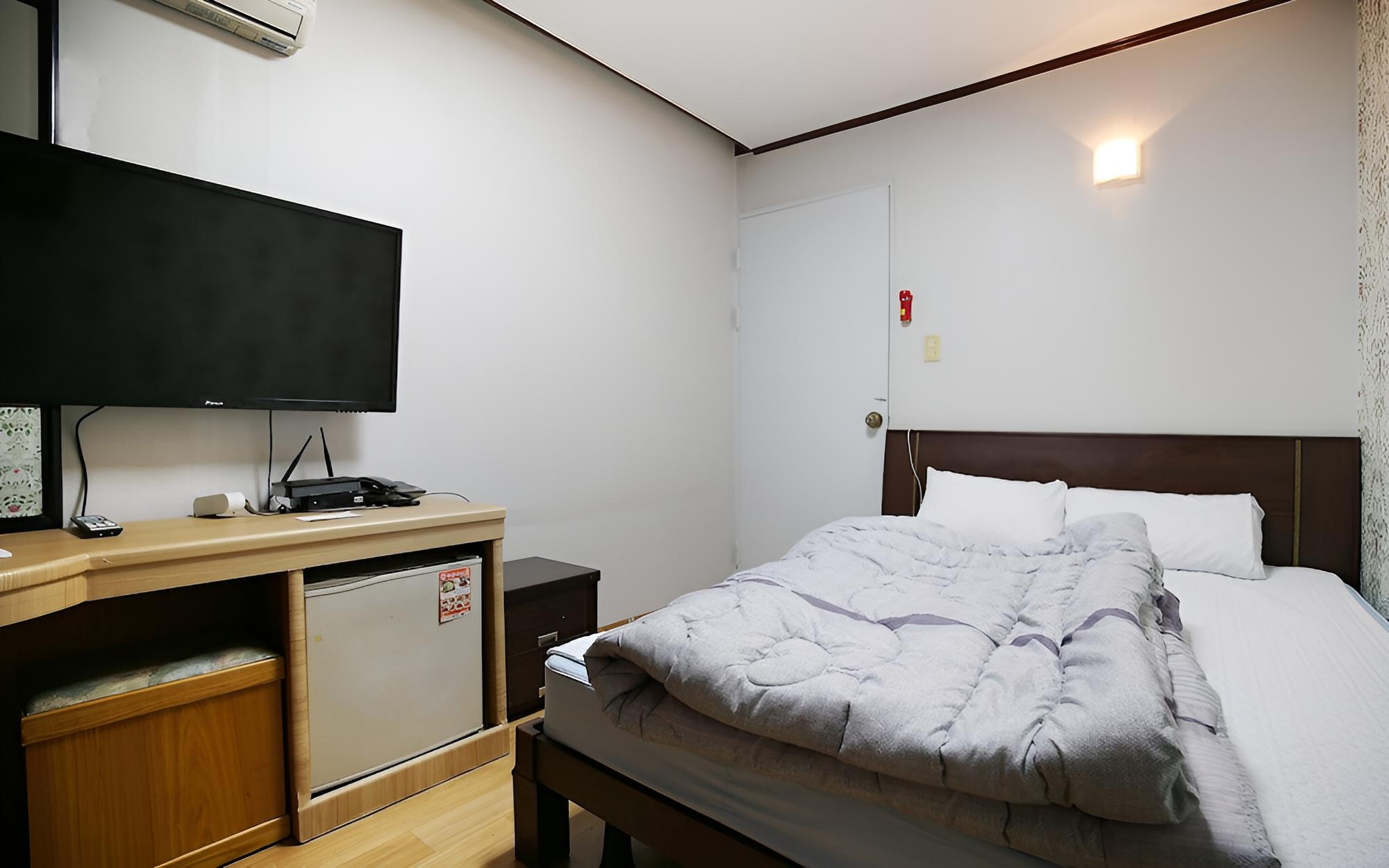 Room (Standard Room A)