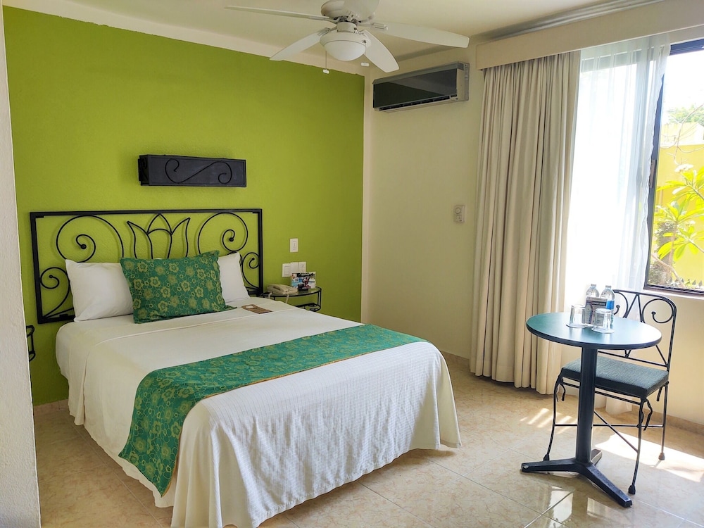 Standard Double Room, 1 Queen Bed photo 3