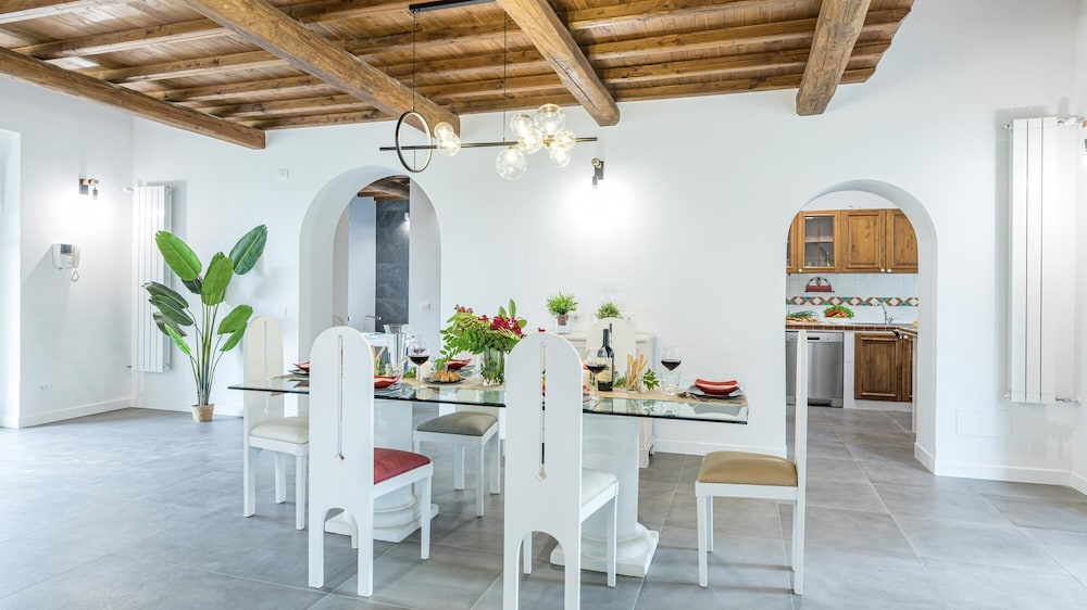 Villa photo 3