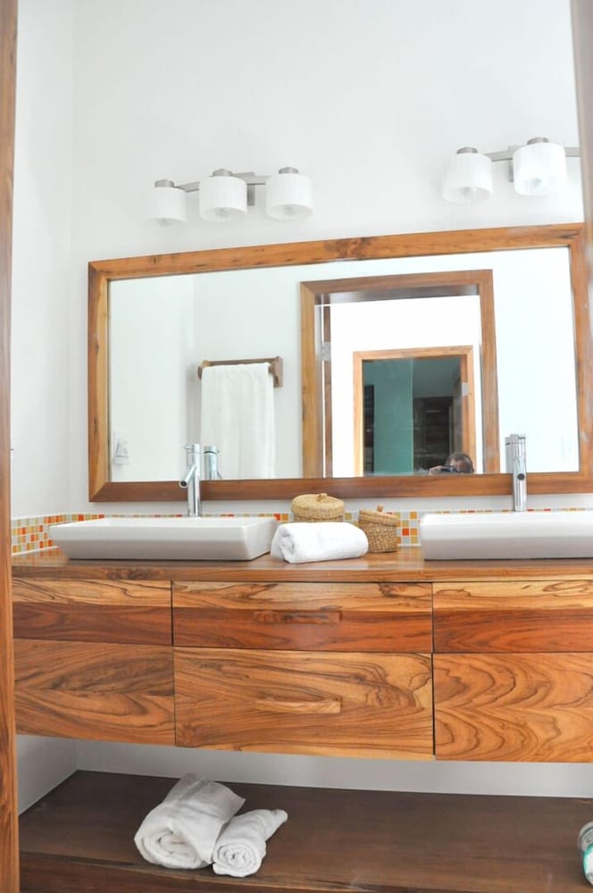 Premium Condo, 2 Bedrooms, Ocean View photo 2