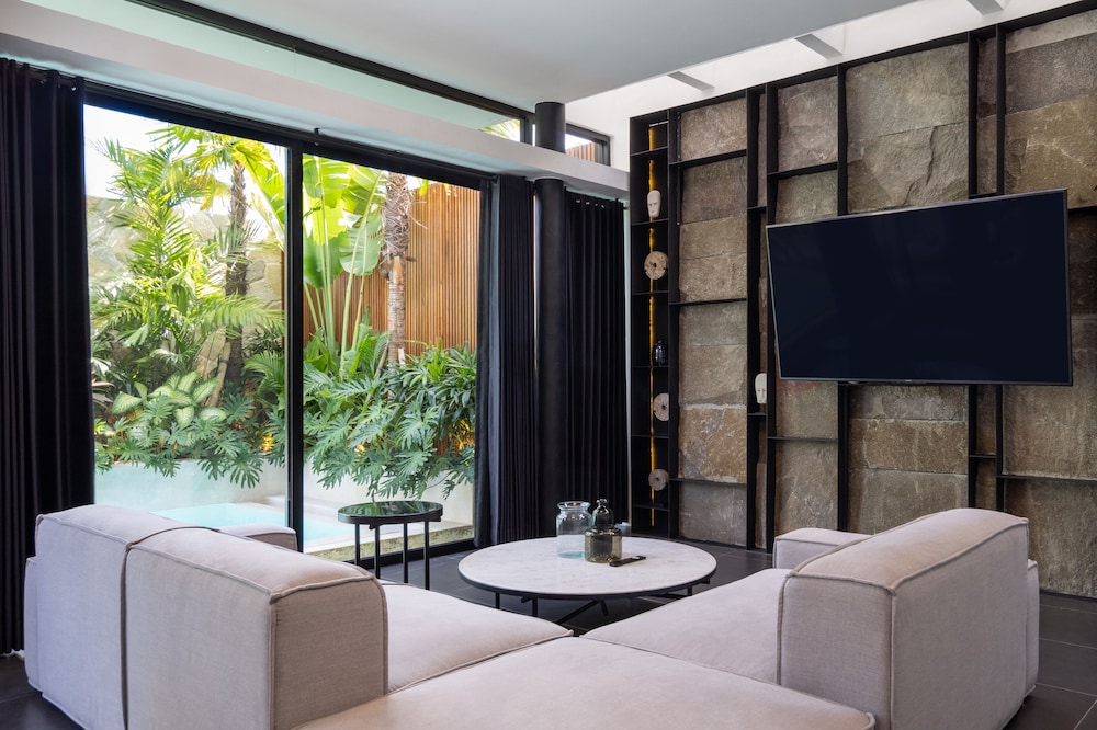 Two-bedroom Villa 3 with Private Pool photo 3