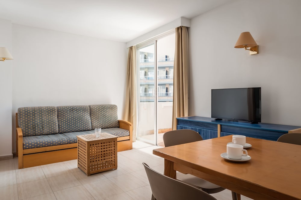 Apartamento con Terraza (ST)