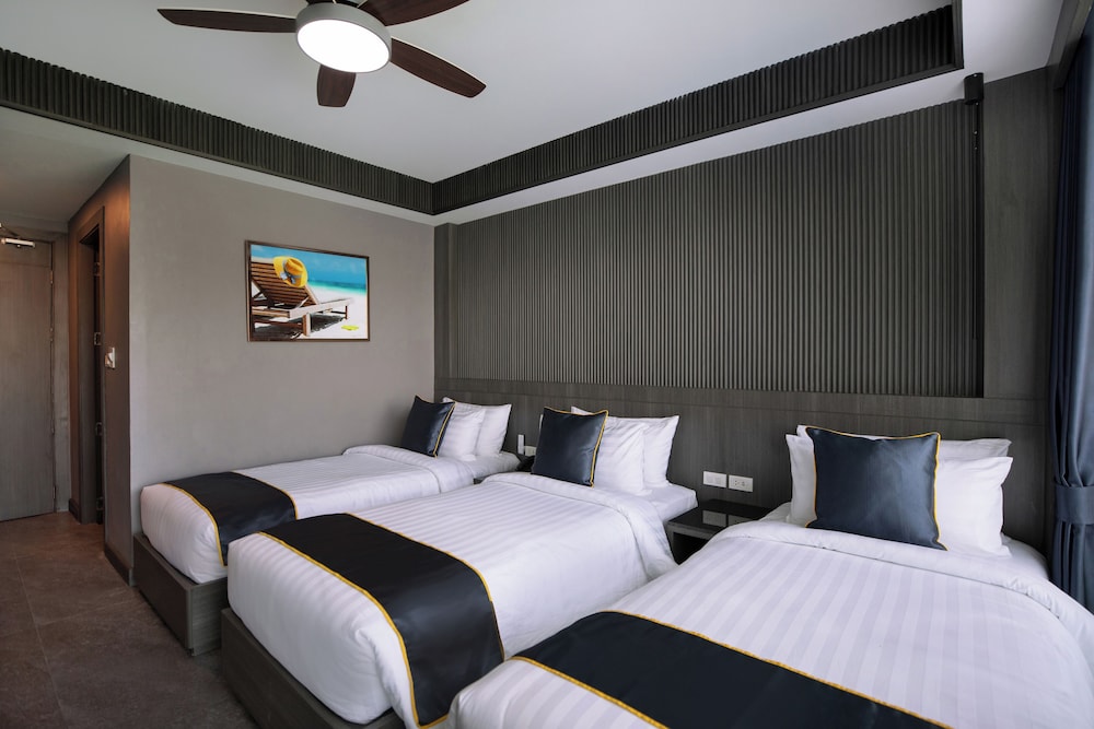 Deluxe Triple Room