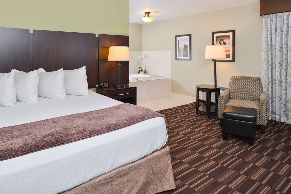 Standard Room, 1 King Bed, Non Smoking, Hot Tub