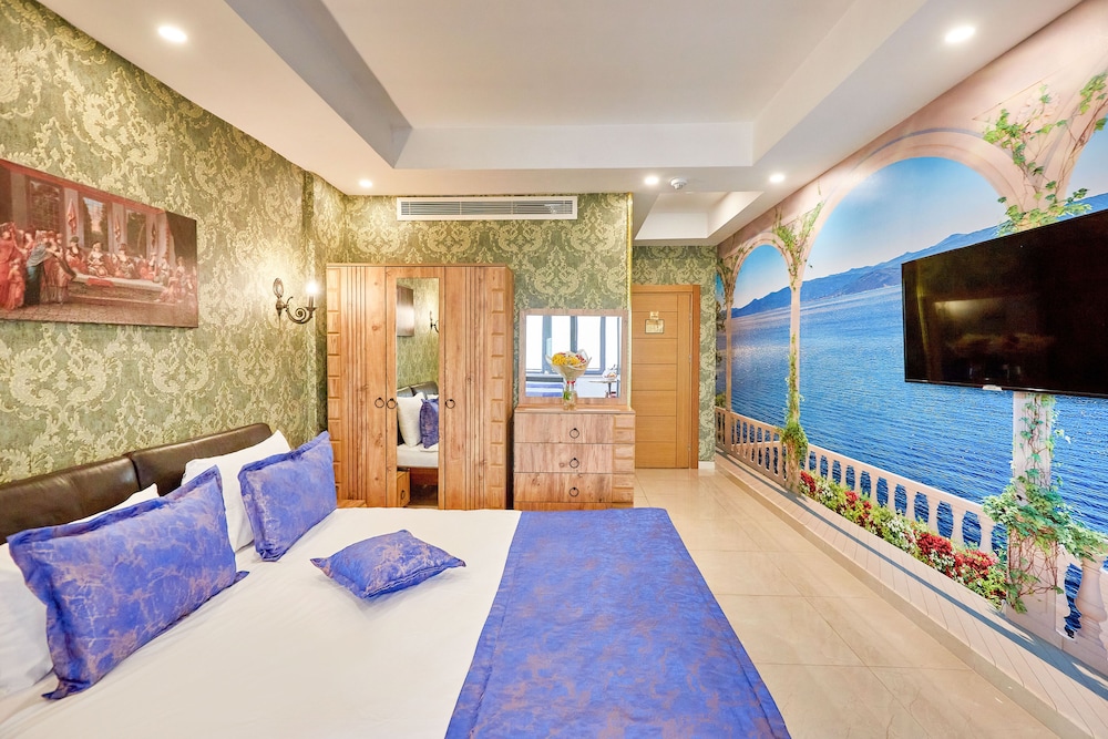 Superior Quadruple Room photo 2