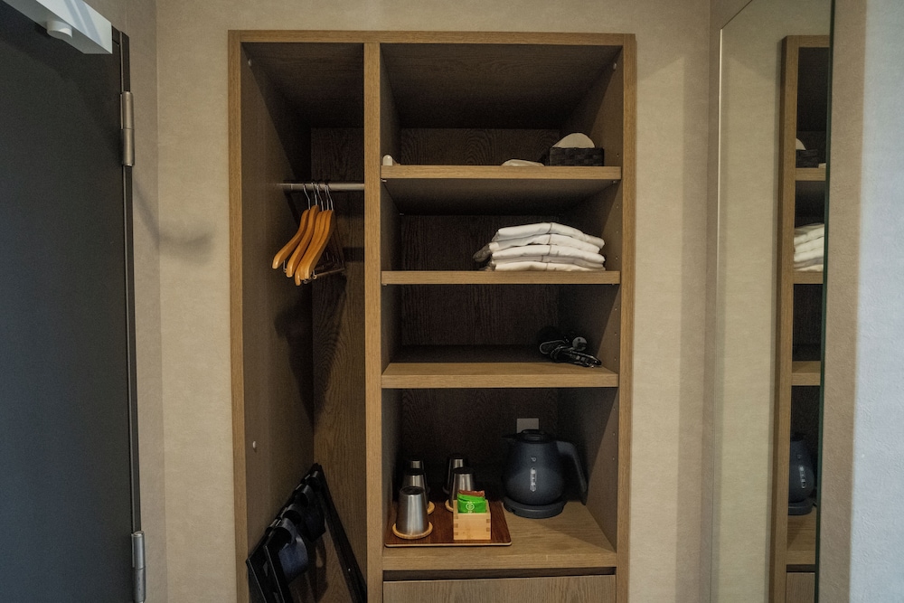 Signature Family Suite (Non-smoking) - Photo 12