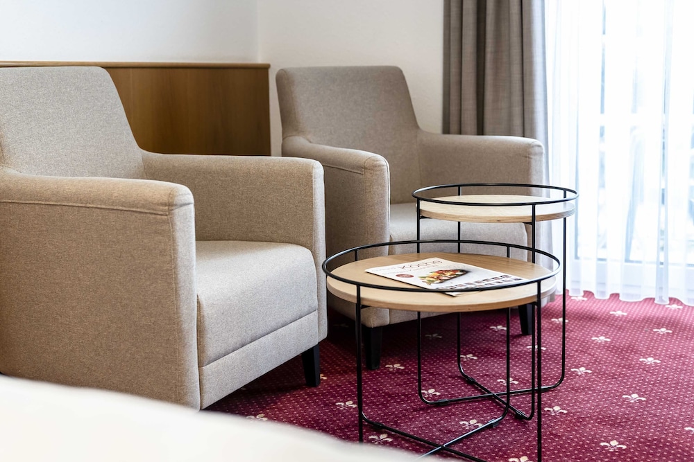 Standard Double or Twin Room photo 3