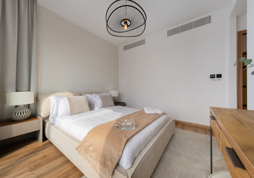 Luxury Apartment, 2 Bedrooms, Non Smoking, Marina View photo 1
