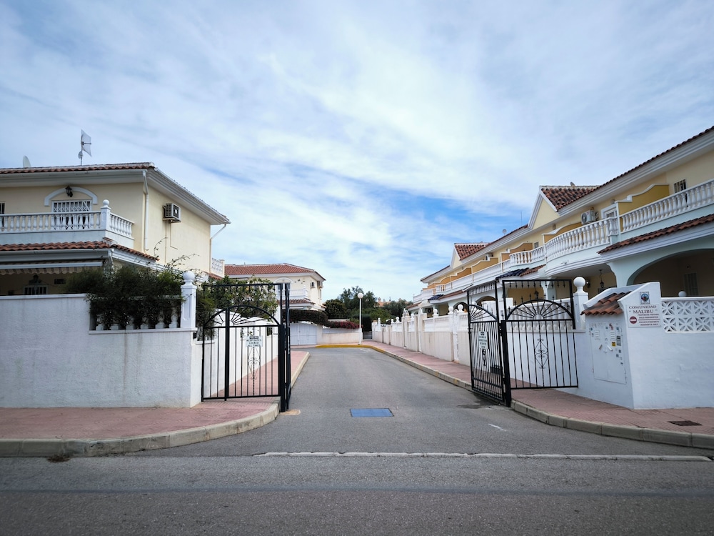 House, 3 Bedrooms, Accessible, Balcony