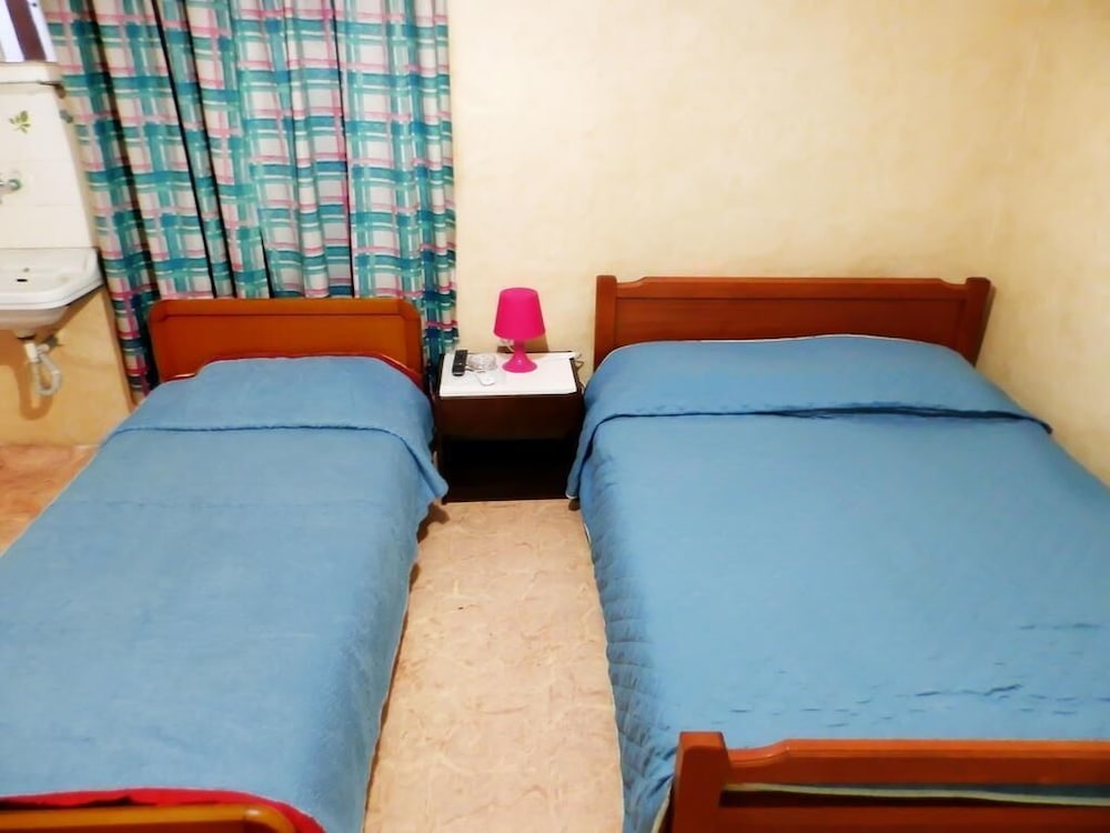 Basic Triple Room