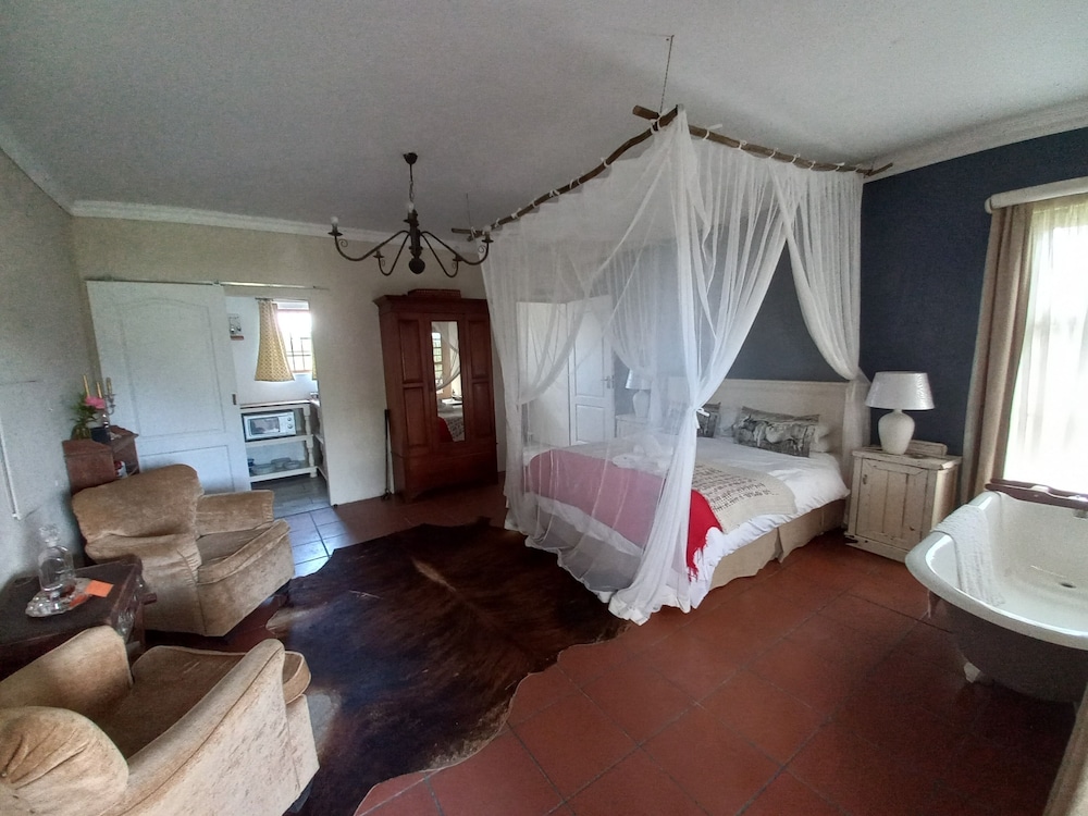 Wakkerst room Villager Self-Catering Suite for 2