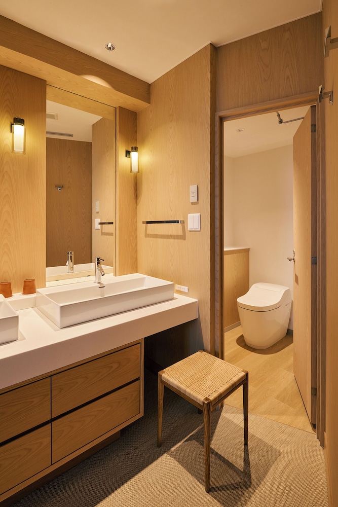 Premium Twin Room, Multiple Beds, Non Smoking, Ocean View photo 3