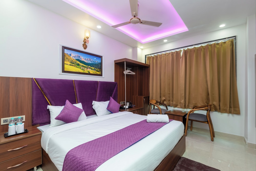 Deluxe Room, City View