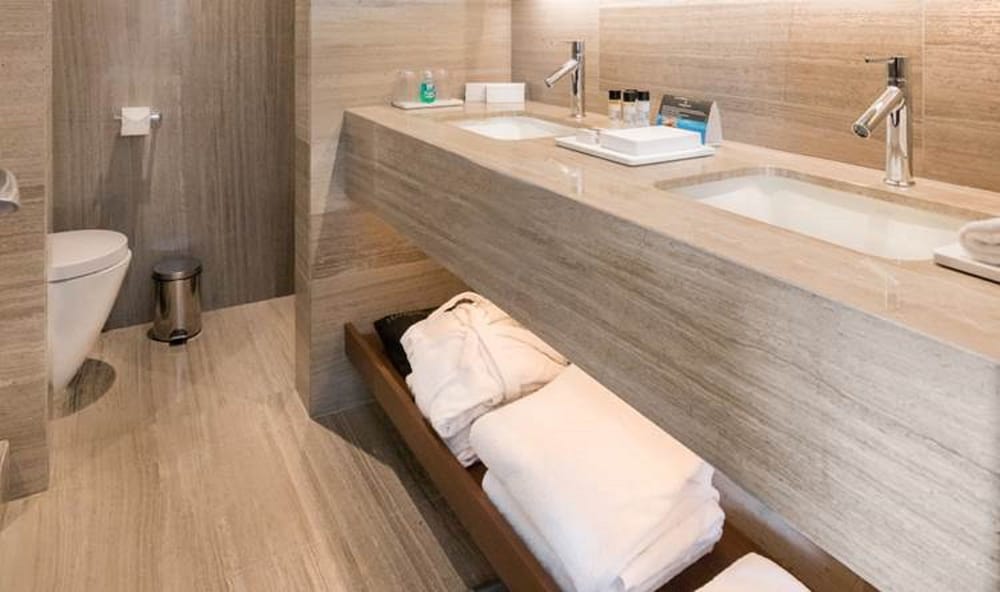 Suite, 1 Queen Bed, Terrace (Two Storey) - Photo 10