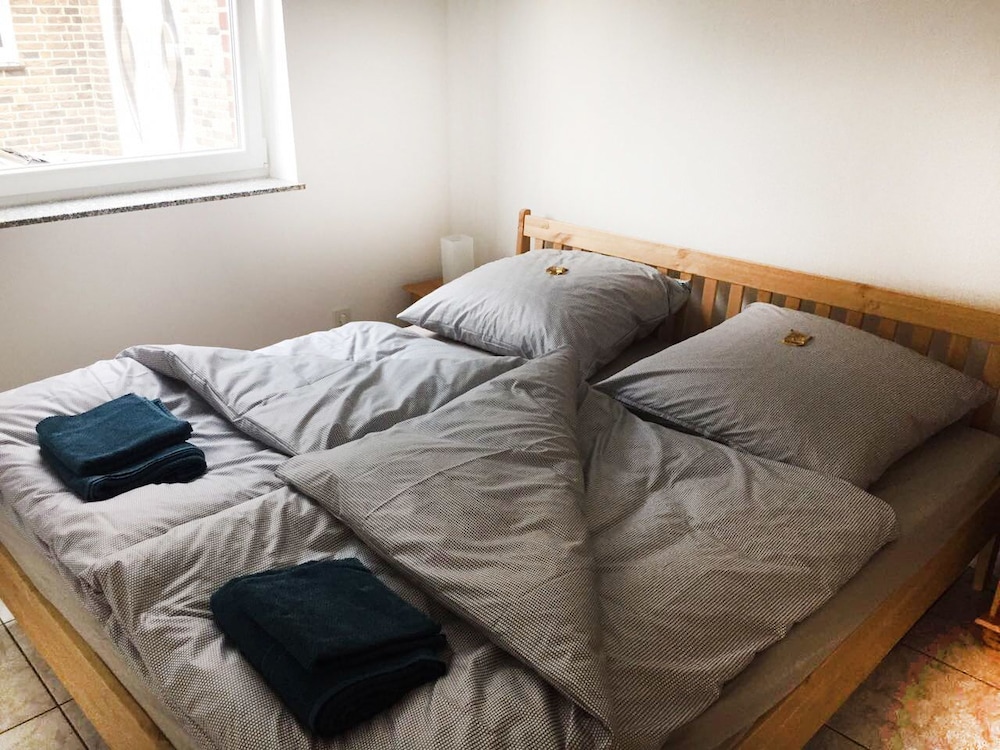 House, 3 Bedrooms photo 1