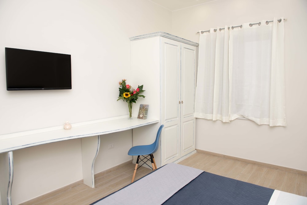 Double Room, 1 Queen Bed (Pompei)