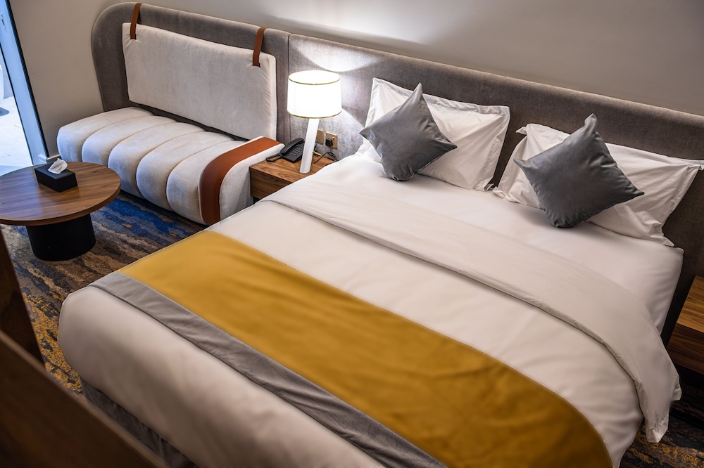 Deluxe Room - Photo 1