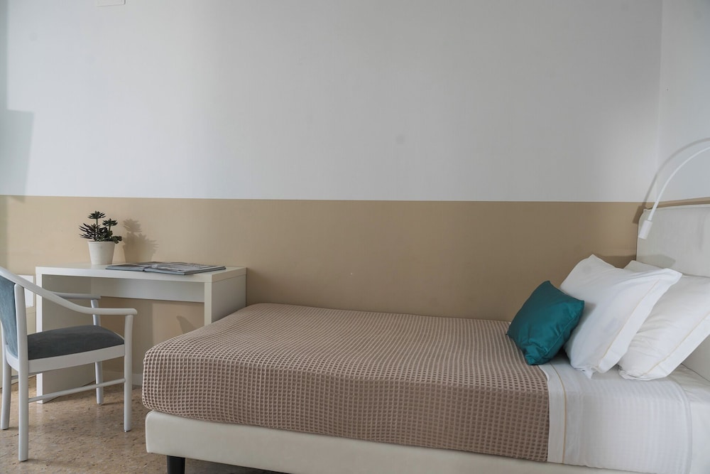 Comfort Room, Sea View photo 2