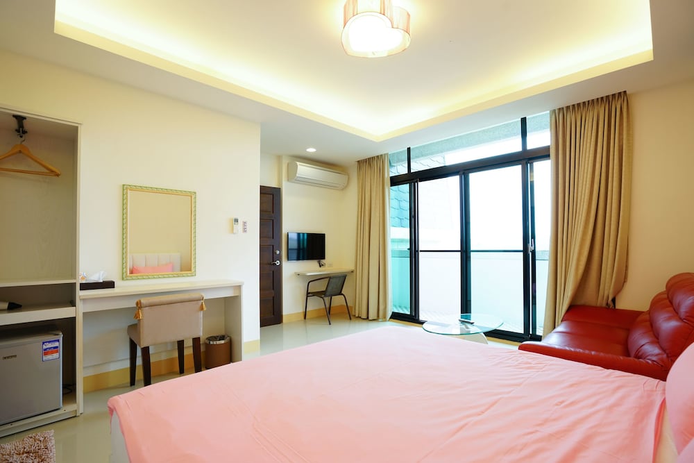 Double or Twin Room (Cannot specify bed type) photo 2