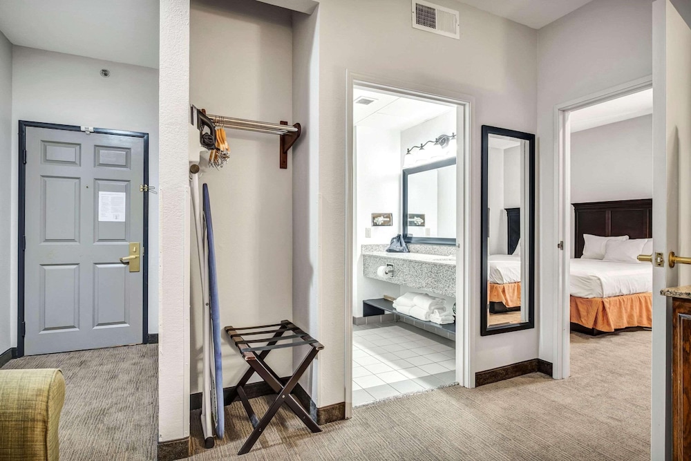 Suite, 1 Bedroom, Non Smoking - Photo 3