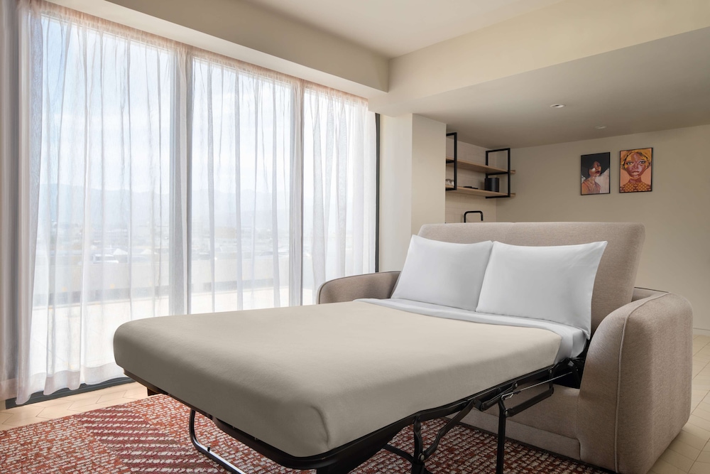 Suite, 1 Bedroom, Ocean View - Photo 4