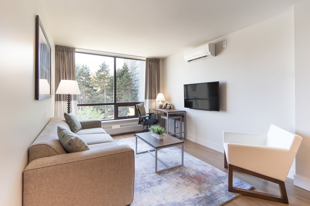 Suite, 1 Bedroom thumbnail 5