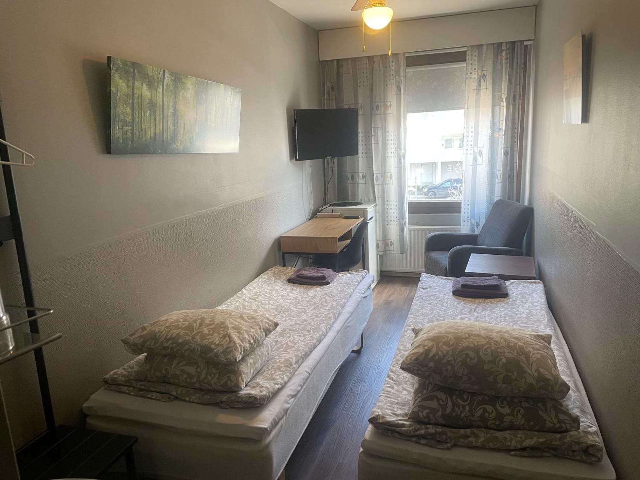 Twin Room with Shared Bathroom photo 3