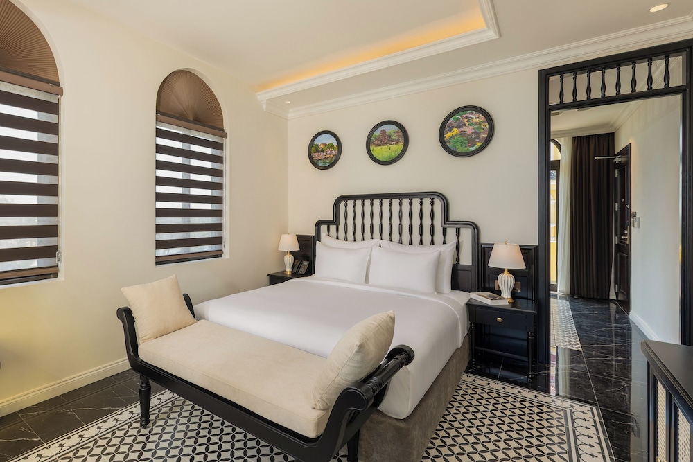 Signature Double Room, Balcony, Pool View