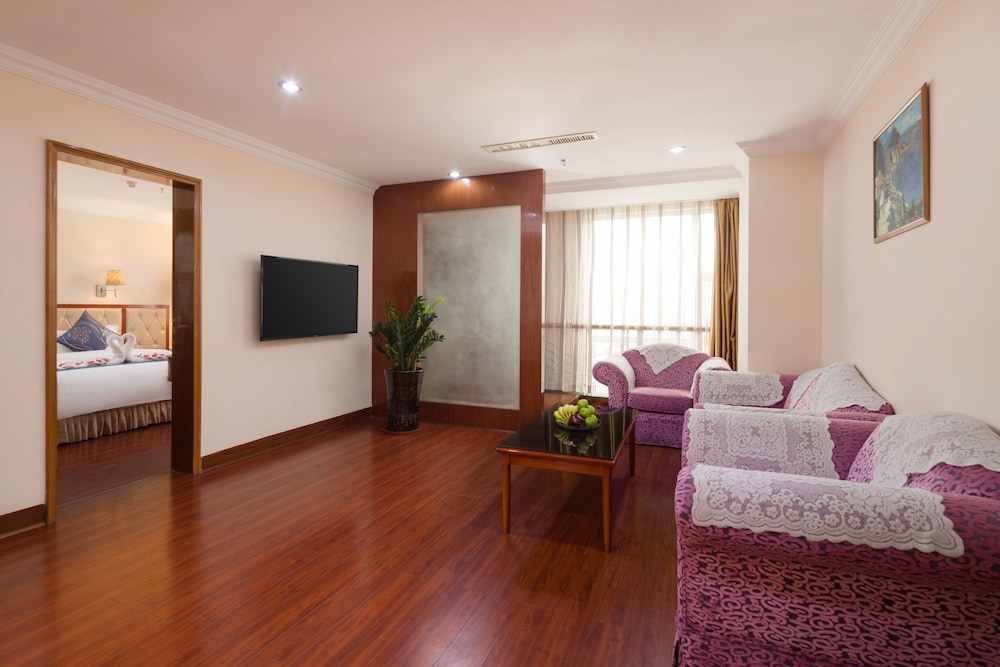 Comfort Suite photo 1